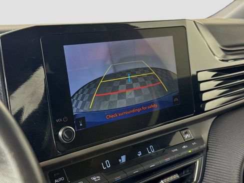 Used 2025 Toyota Camry SE FWD image 22