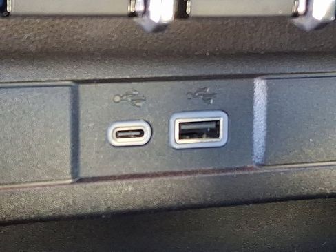 Used 2023 GMC Canyon Elevation w/ Elevation Premium Package image 26