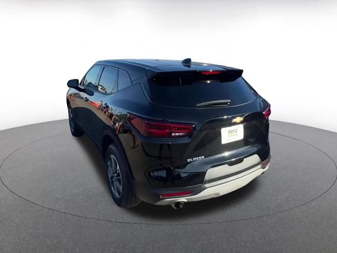 Used 2025 Chevrolet Blazer LT image 11