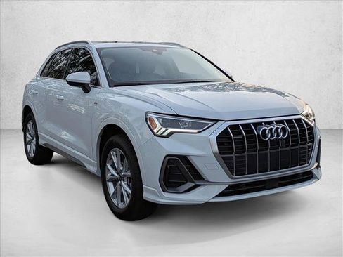 Used 2025 Audi Q3 2.0T Premium Plus w/ Premium Plus Package image 8