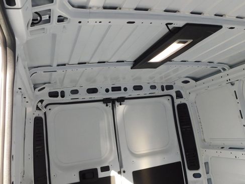 Used 2024 RAM ProMaster 3500 w/ Convenience Group image 28