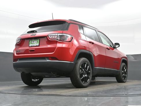 New 2026 Jeep Compass Latitude AWD/4WD image 18