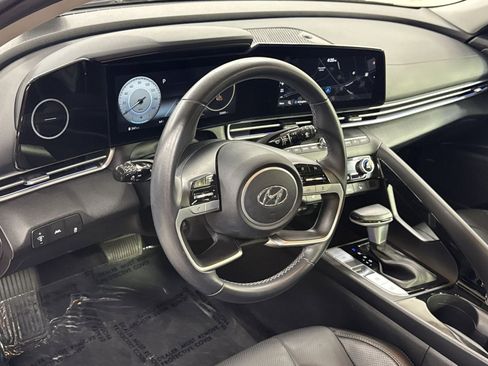 Used 2023 Hyundai Elantra Limited w/ Cargo Package image 16