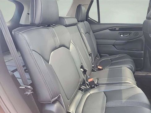 Used 2023 Honda Pilot Touring image 29