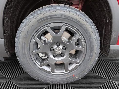 New 2025 Honda Pilot TrailSport image 9