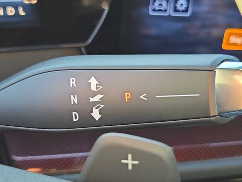 New 2026 Chevrolet Traverse Z71 w/ Enhanced Driving Package AWD/4WD image 26