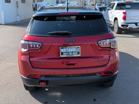 Used 2025 Jeep Compass Trailhawk AWD/4WD image 14
