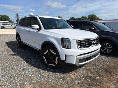 Used 2025 Kia Telluride S