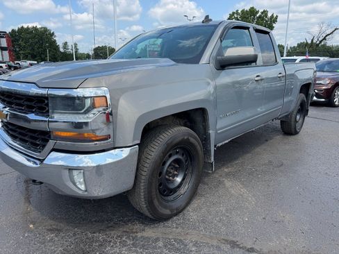 Used 2017 Chevrolet Silverado 1500 LT w/ True North Edition AWD/4WD image 9