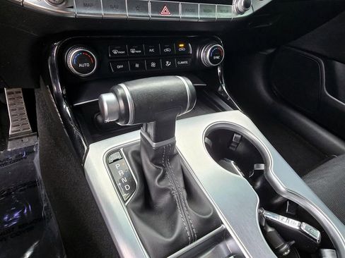 Used 2022 Kia Stinger GT1 image 30