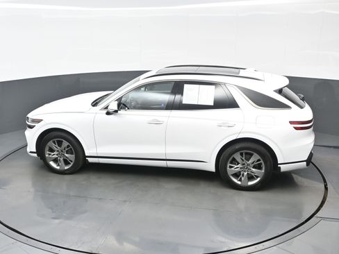 Certified 2022 Genesis GV70 3.5T Sport image 35