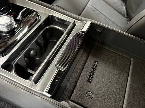 New 2026 Jeep Grand Wagoneer 4WD image 18
