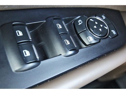 Used 2017 Lincoln MKX Reserve w/ Lincoln MKX Climate Package FWD image 21