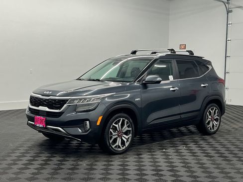 Used 2022 Kia Seltos SX w/ Sunroof Package image 1