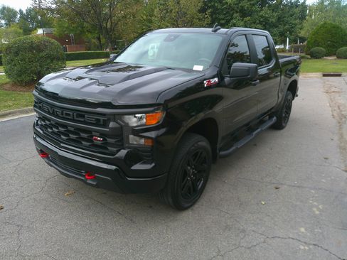 Used 2024 Chevrolet Silverado 1500 Custom Trail Boss image 6