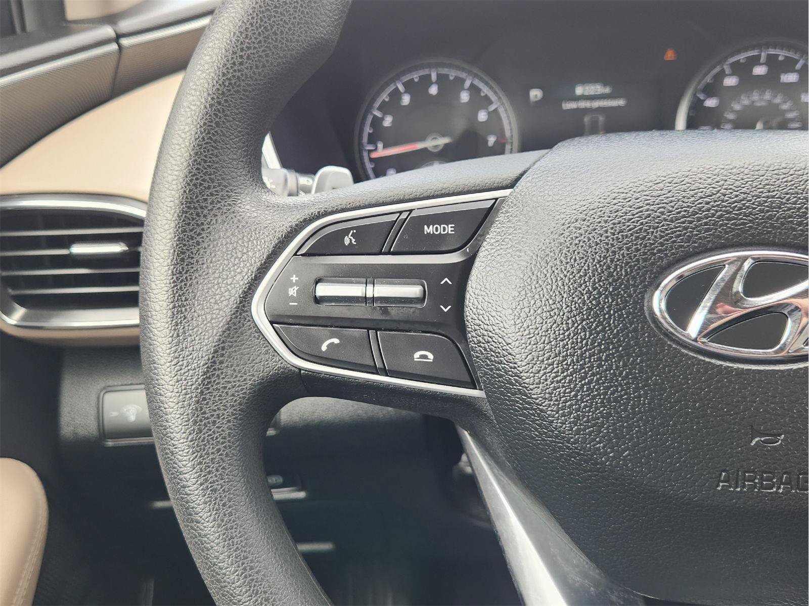 Used 2023 Hyundai Santa Fe SE FWD image 27