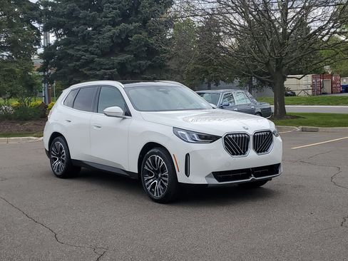 New 2026 BMW X3 xDrive30i w/ Premium Package AWD/4WD image 4