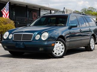Used 1999 Mercedes-Benz E 320 4MATIC Wagon video 1