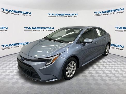 Used 2024 Toyota Corolla LE FWD image 1
