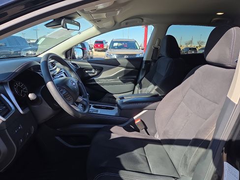 Used 2023 Nissan Murano S image 11