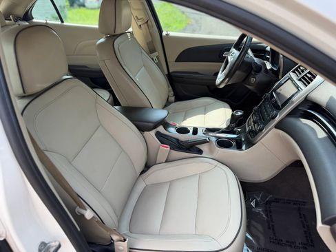 Used 2014 Chevrolet Malibu LT FWD image 21