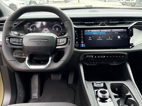 New 2026 Jeep Cherokee Laredo image 7