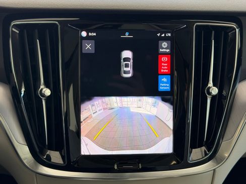 Certified 2025 Volvo S60 B5 Core AWD/4WD image 19
