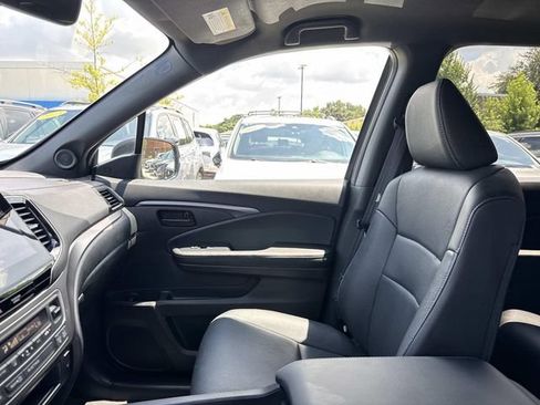 Used 2024 Honda Passport EX-L image 16