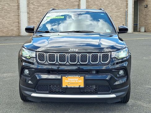 Used 2023 Jeep Compass Limited AWD/4WD image 2