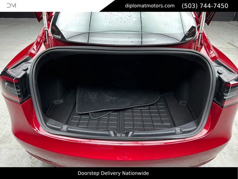 Used 2018 Tesla Model 3 Performance image 39