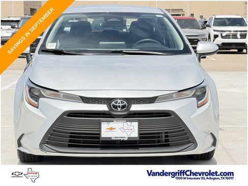 Used 2025 Toyota Corolla LE FWD image 7