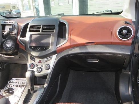 Used 2016 Chevrolet Sonic LT image 38