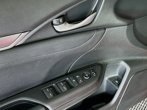 Used 2017 Honda Civic EX-L image 15