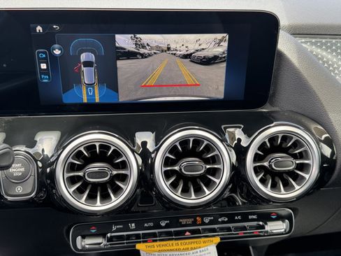 New 2025 Mercedes-Benz GLA 250 4MATIC image 10