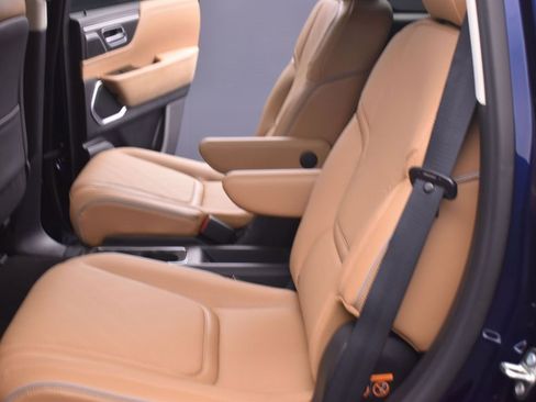 Certified 2025 INFINITI QX80 Luxe image 18