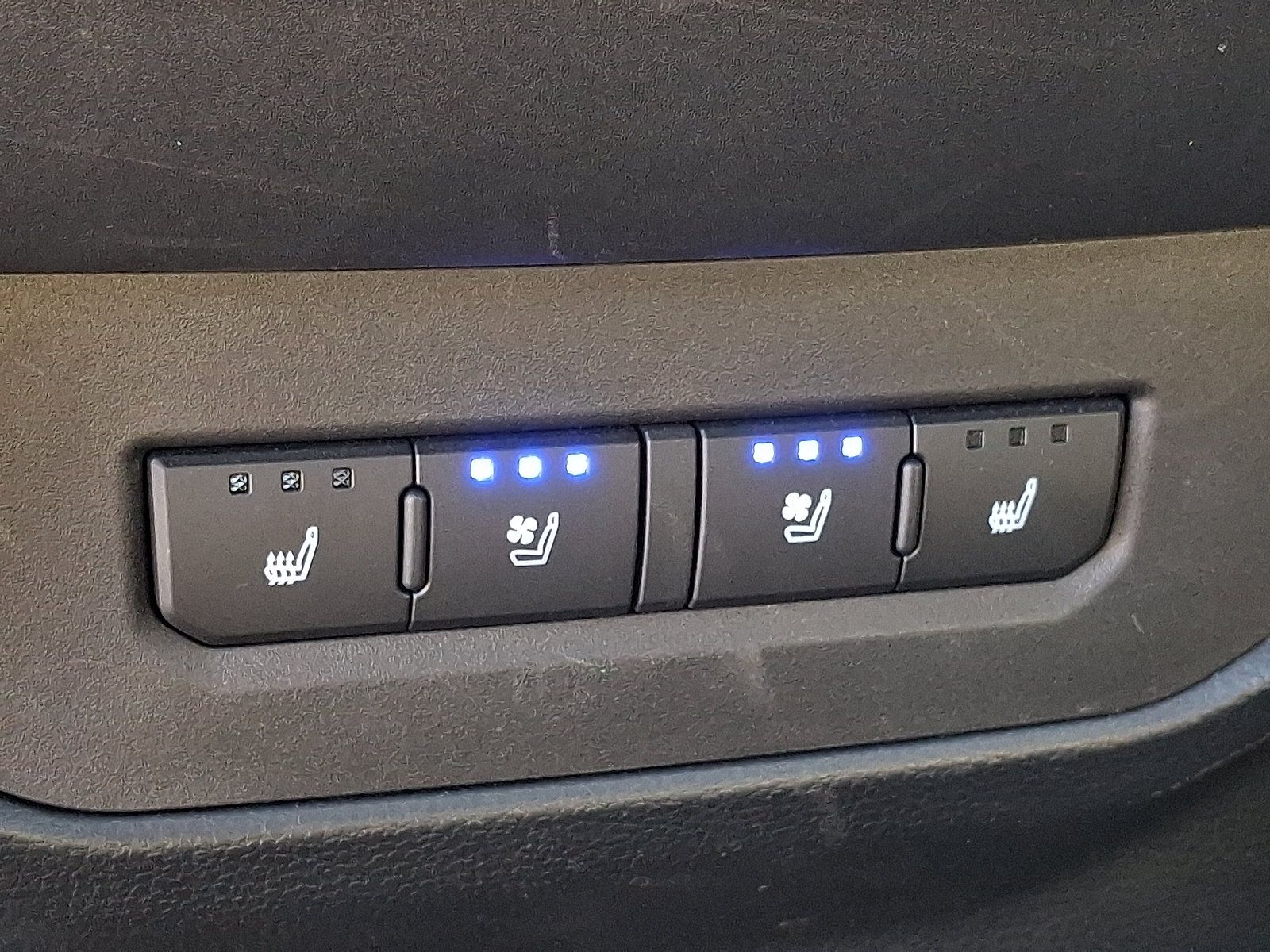 Used 2023 Toyota Tundra 1794 Edition AWD/4WD image 11