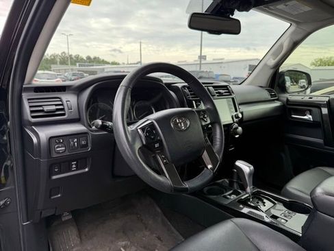 Used 2020 Toyota 4Runner TRD Off-Road Premium w/ Moonroof Package AWD/4WD image 7