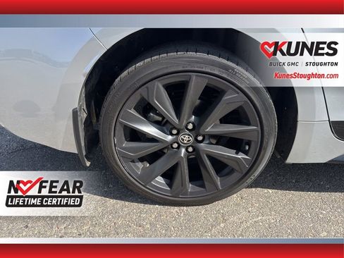 Used 2023 Toyota Corolla SE image 13