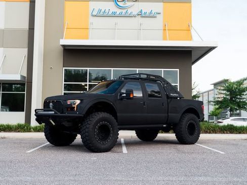 Used 2016 Ford F250 Platinum w/ Platinum Package AWD/4WD image 7