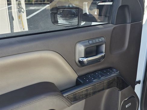 Used 2016 GMC Sierra 3500 Denali w/ Duramax Plus Package image 17
