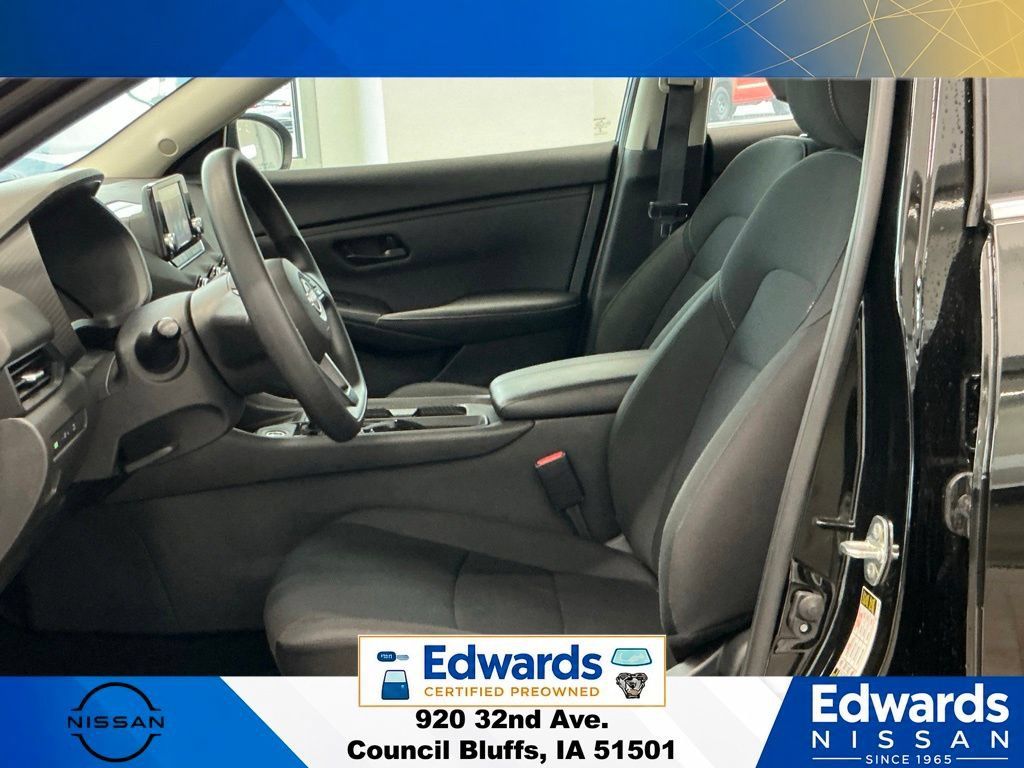 Used 2025 Nissan Sentra S w/ Lighting Package FWD image 21