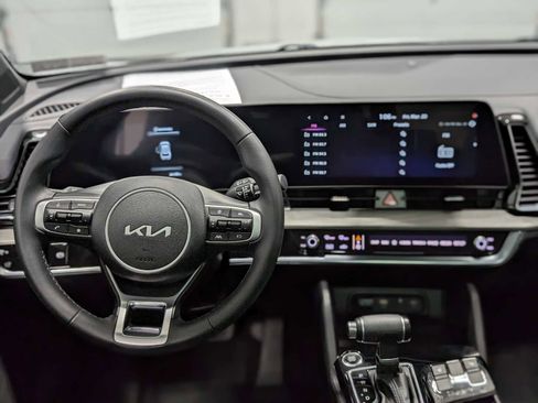 Certified 2024 Kia Sportage X-Line w/ X-Line Premium Package image 5