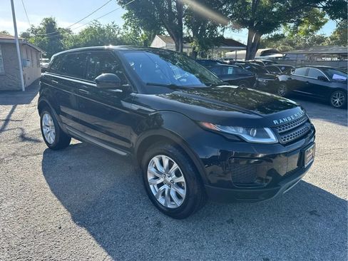Used 2019 Land Rover Range Rover Evoque SE AWD/4WD image 3