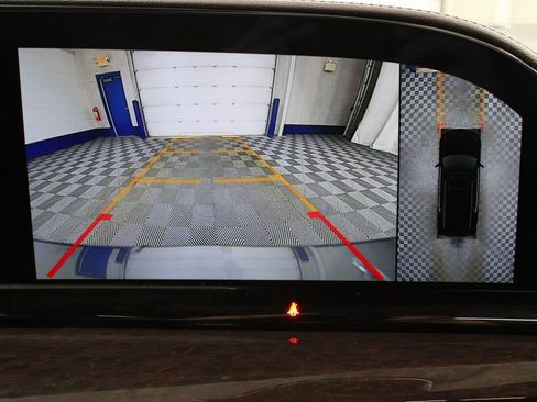 Used 2023 Cadillac Escalade Premium Luxury Platinum image 16