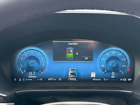 Certified 2025 Ford Escape Platinum w/ Premium Technology Package image 21