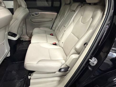 Used 2023 Volvo XC90 B6 Plus AWD/4WD image 40