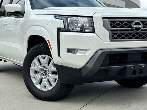 Used 2024 Nissan Frontier SV w/ SV Convenience Package RWD image 9