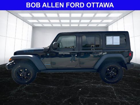Used 2023 Jeep Wrangler Unlimited AWD/4WD image 2