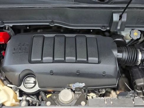 Used 2016 Buick Enclave Premium w/ Experience Buick Package FWD image 9