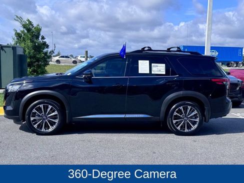 Used 2026 Nissan Pathfinder Platinum w/ Cargo Package FWD image 4